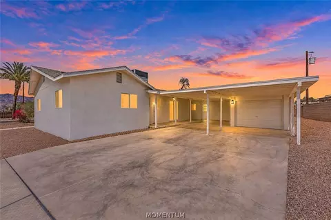 875 Coral Reef Dr, Bullhead City, AZ 86442