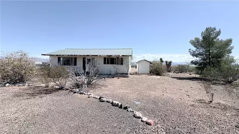 2330 S Estrella Rd, Golden Valley, AZ 86413