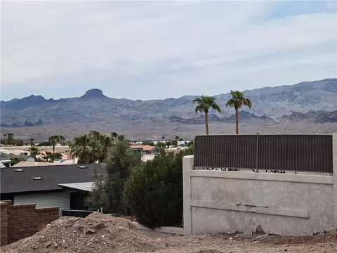 2186 Rover Dr, Lake Havasu, AZ 86403