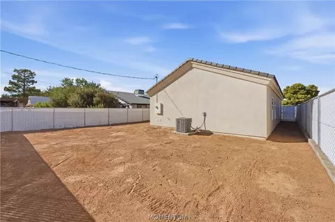 Exterior - 3158 E Suffock Ave, Kingman, AZ 86409 photo 8 of 8