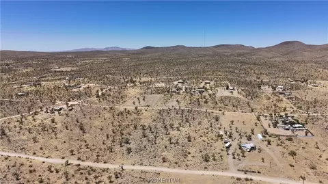 327-05 N 339 N Lost Mine Dr, Dolan Springs, AZ 86441