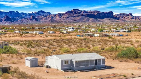 7520 W Shipp Dr, Golden Valley, AZ 86413