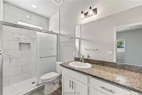 Bath - 1729 Pasadena Ave, Kingman, AZ 86401 photo 3 of 3