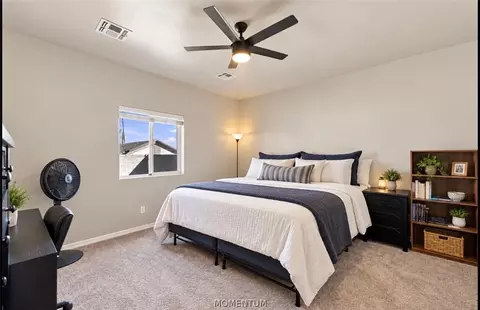 Bedroom - 1729 Pasadena Ave, Kingman, AZ 86401 photo 4 of 4