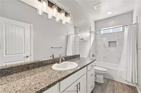 Bath - 1729 Pasadena Ave, Kingman, AZ 86401 photo 2 of 3