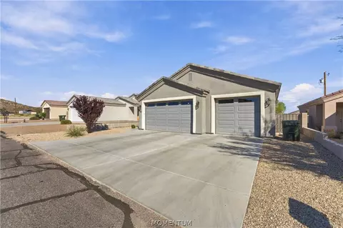 Exterior - 1729 Pasadena Ave, Kingman, AZ 86401 photo 2 of 7