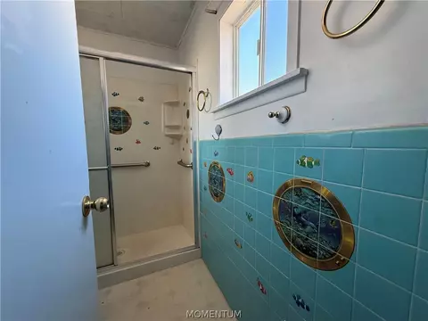 Bath - 2029 Simms Ave, Kingman, AZ 86401 photo 1 of 4