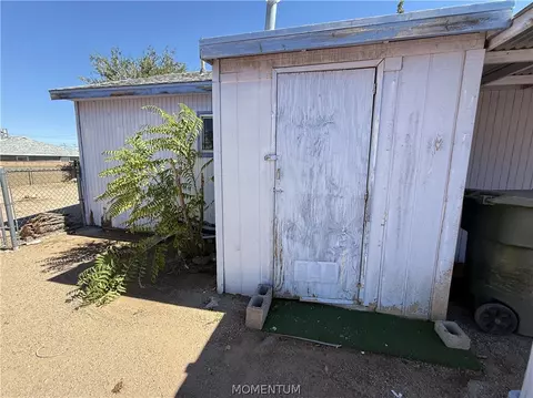 Exterior - 2029 Simms Ave, Kingman, AZ 86401 photo 2 of 5