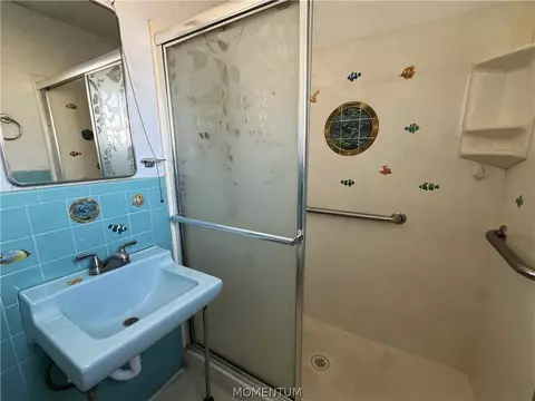 Bath - 2029 Simms Ave, Kingman, AZ 86401 photo 2 of 4
