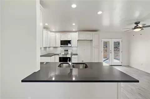 Kitchen - 7134 E Rawhide Cir, Kingman, AZ 86401 photo 3 of 3