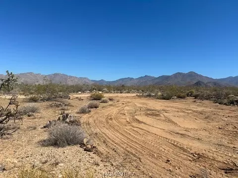 244-08 S 258 S Apache, Yucca, AZ 86438 photo 8