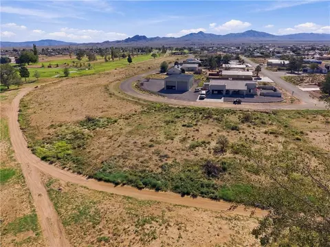 7935 E Pebble Dr, Kingman, AZ 86401 photo 7
