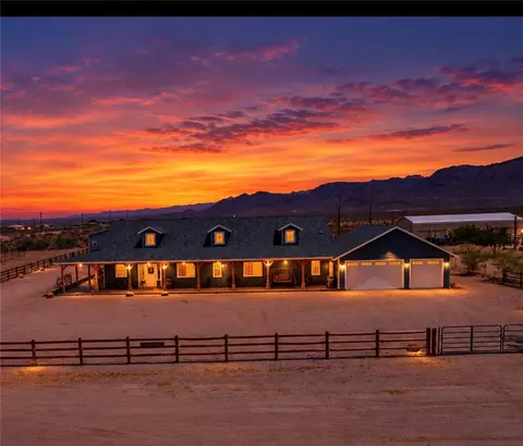 3465 W Mcconnico Rd, Golden Valley, AZ 86413