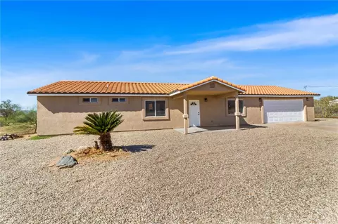 3593 N Maverick Rd, Golden Valley, AZ 86413