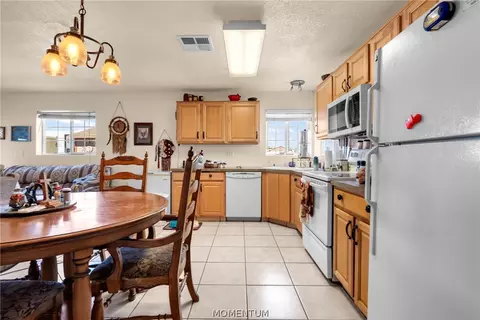 Kitchen - 27675 Stone Ave, Bouse, AZ 85325 photo 1 of 3