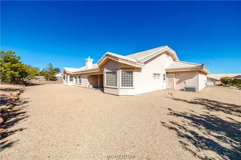 Exterior - 5565 N Storm Cloud Dr, Kingman, AZ 86409 photo 8 of 17