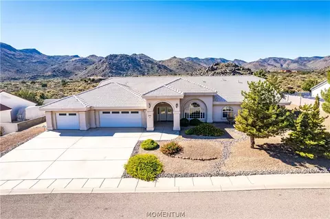 Exterior - 5565 N Storm Cloud Dr, Kingman, AZ 86409 photo 10 of 17