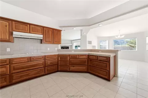 Kitchen - 5565 N Storm Cloud Dr, Kingman, AZ 86409 photo 3 of 4