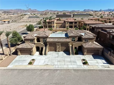 890 Florence Ave #203, Bullhead City, AZ 86429