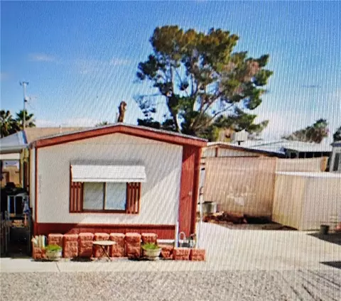 8026 S Green Valley Rd, Mohave Valley, AZ 86440