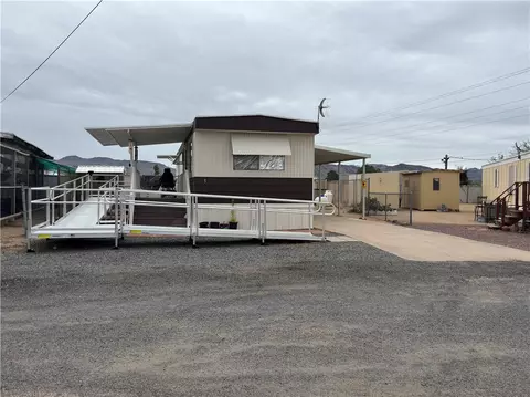 4289 Hwy 68 #3, Golden Valley, AZ 86413