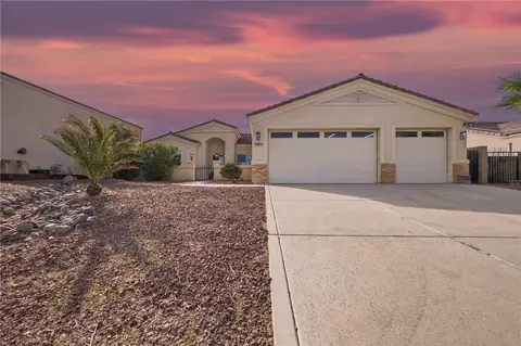2074 E Valor Dr, Fort Mohave, AZ 86426