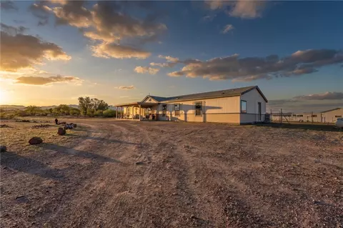 3446 W Malibu Rd, Golden Valley, AZ 86413