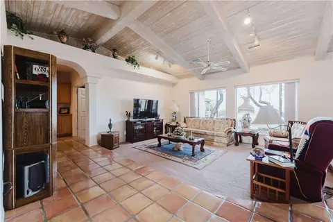 1837 Wolf Rd, Bullhead City, AZ 86442