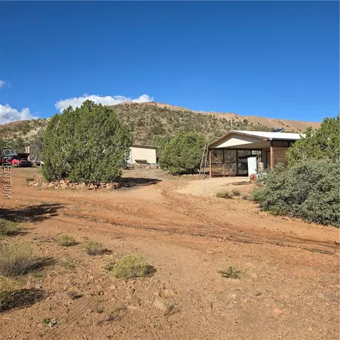 Exterior - 9475 E Hugunin Ln, Kingman, AZ 86401 photo 1 of 19