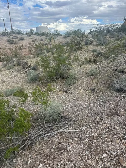 155 W Haystack Dr, Meadview, AZ 86444 photo 3