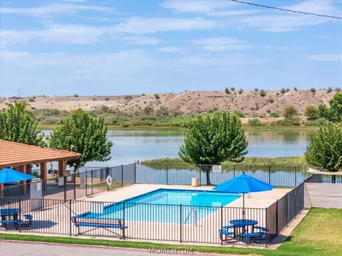 490 Bluewater Dr, Parker, AZ 85344 photo 6