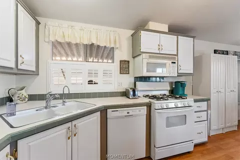 490 Bluewater Dr, Parker, AZ 85344 photo 5