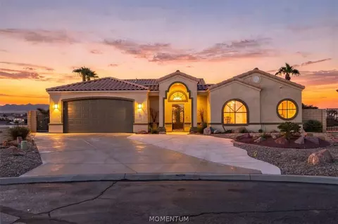 2061 E Lago Grande Pl, Fort Mohave, AZ 86426