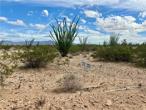 207 Mandin, Yucca, AZ 86438
