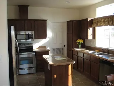 29059 Easy St, Bouse, AZ 85325 photo 3