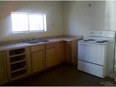 520 Quivera, Needles, CA 92363 photo 2