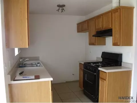 2354 E Hearne Ave, Kingman, AZ 86409 photo 2