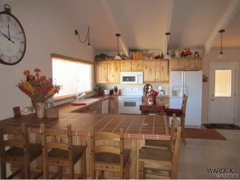 8865 Apache Loop, Parker, AZ 85344 photo 4