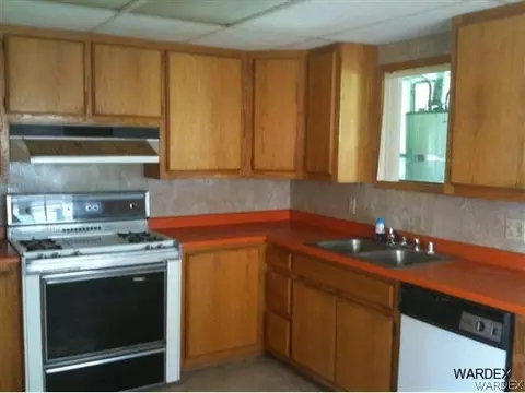 216 San Clemente St, Needles, CA 92363 photo 4