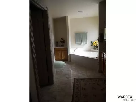 2929 Mountain Trail Rd, Kingman, AZ 86401 photo 17