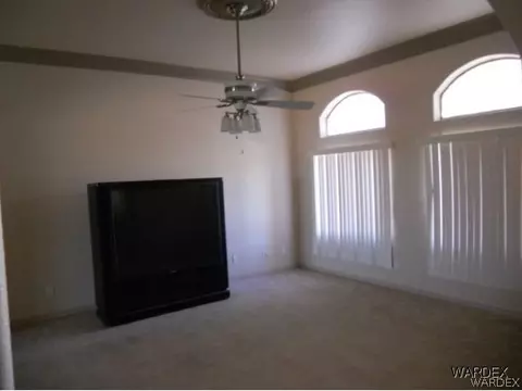 2929 Mountain Trail Rd, Kingman, AZ 86401 photo 4