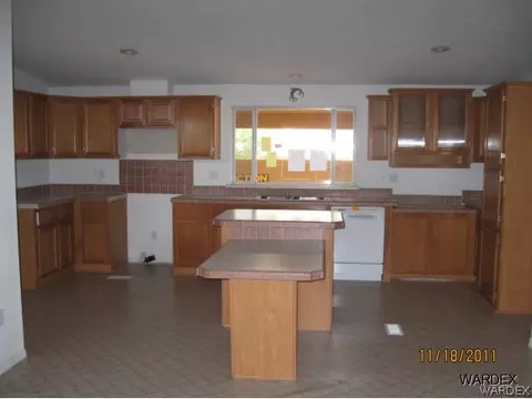 30310 N Haystack Dr, Meadview, AZ 86444 photo 8