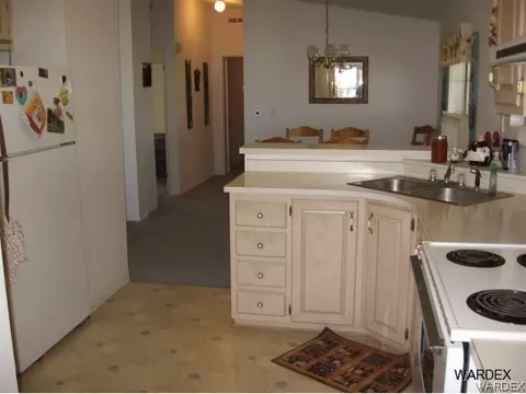 4876 E Monarch Dr, Topock, AZ 86436 photo 4