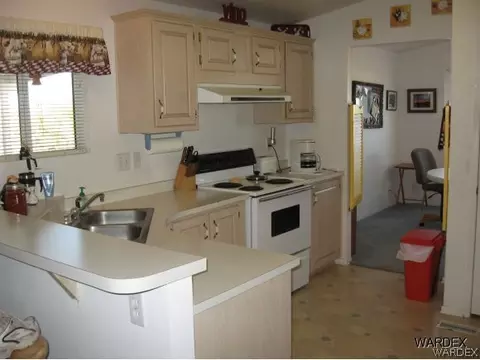 4876 E Monarch Dr, Topock, AZ 86436 photo 3
