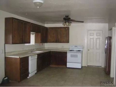 2280 E Devlin Ave, Kingman, AZ 86409 photo 3