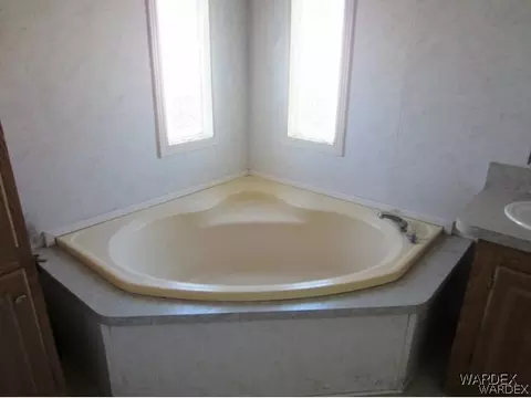 4610 E Monarch Dr, Topock, AZ 86436 photo 11