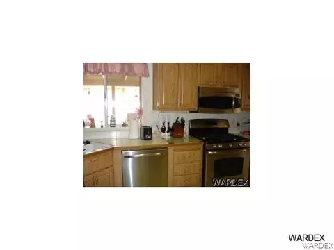 2435 E Snavely Ave, Kingman, AZ 86409 photo 3