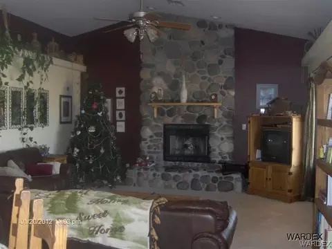 16435 E Dawn Dr, Truxton, AZ 86434 photo 4