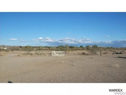 27891 Thomas Rd, Bouse, AZ 85325 photo 4