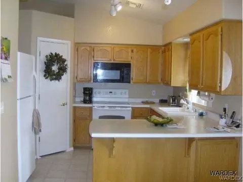 2160 E Mcvicar Ave, Kingman, AZ 86409 photo 4